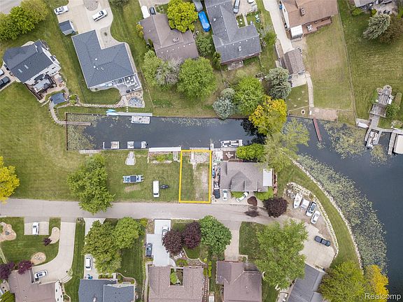 2nd image of Wendell Dr