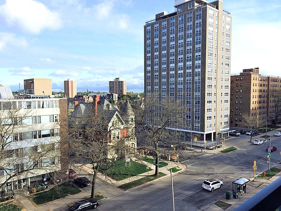 4th image of 1660 N Prospect Ave Unit 603