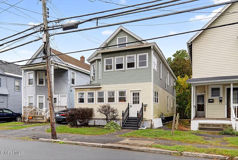 3rd image of 205 Vley Road