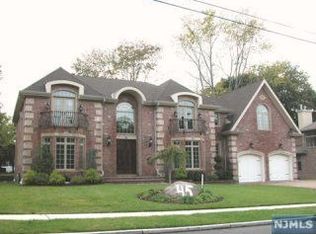 45 Walker Ave, Closter, NJ 07624