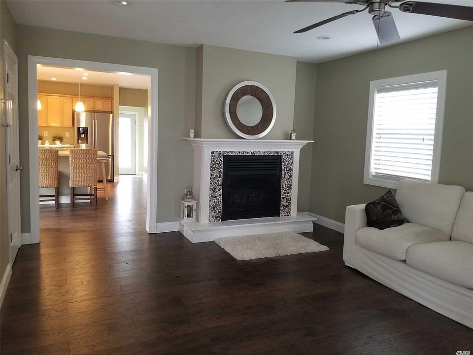 1st image of 56 Woodland Dr