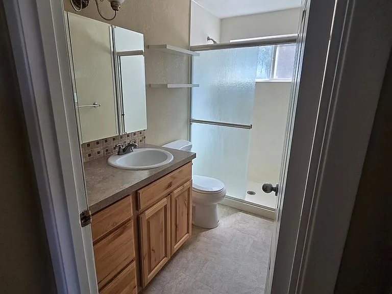 1715 Center Ave #15 — Photo 78