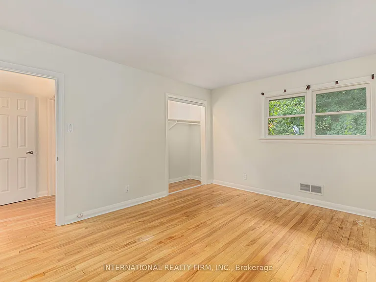 323 Lanark Ave N — Photo 19
