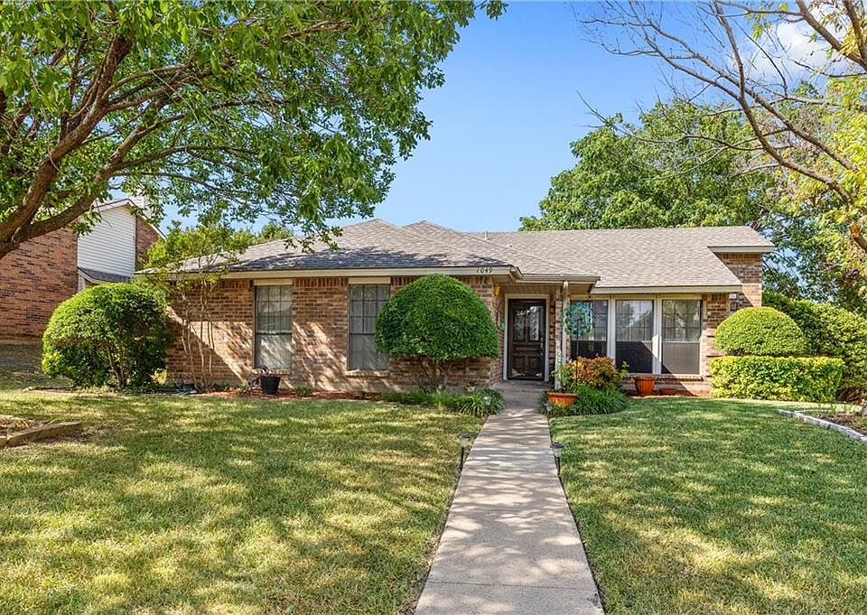 1st image of 1049 Opal Dr