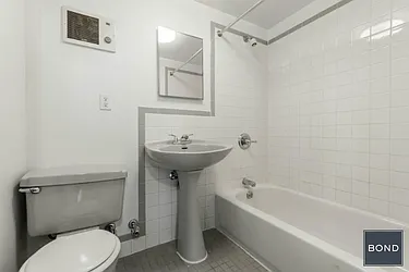 Rented by Bond New York
