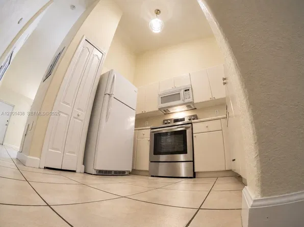 1660 SE 29th St, Homestead, FL