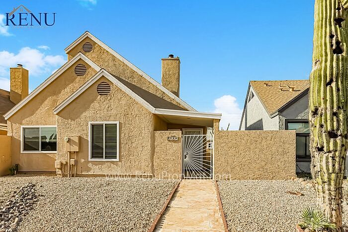 1st image of 2134 W Beaubien Dr