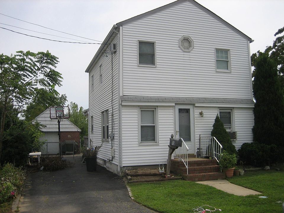 1st image of 19 Nostrand St