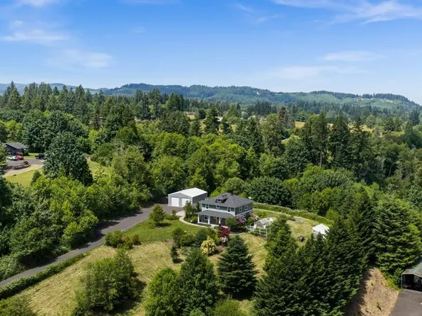 33151 Bonneville Dr, Scappoose, OR 97056