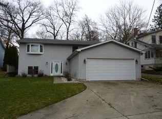 25194 W Buena Ave, Lake Villa, IL