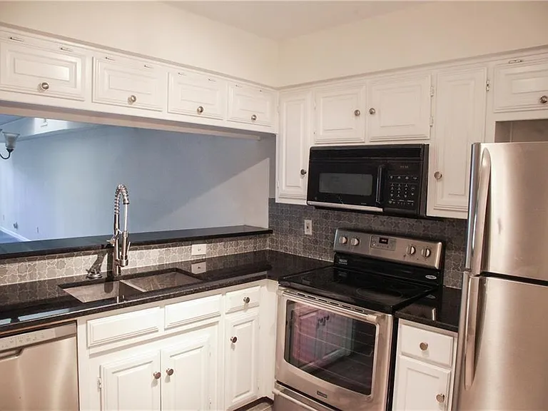 7414 Fair Oaks Ave — Photo 3