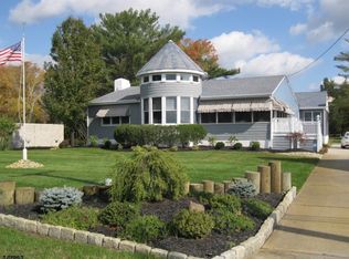 2119 River Rd, Egg Harbor City, NJ 08215