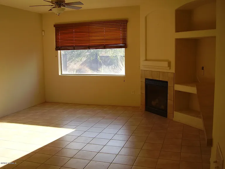 494 E Cactus Mountain Dr — Photo 3
