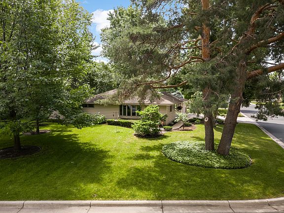 3rd image of 3719 Baillif Pl