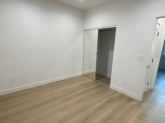 3rd image of 164 W 65th St #1