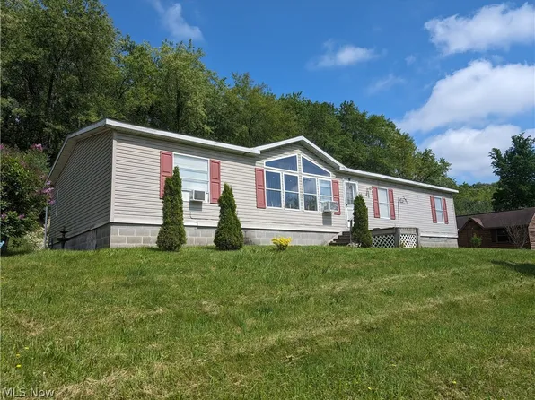 2492 Irish Ridge Rd, East Liverpool, OH 43920
