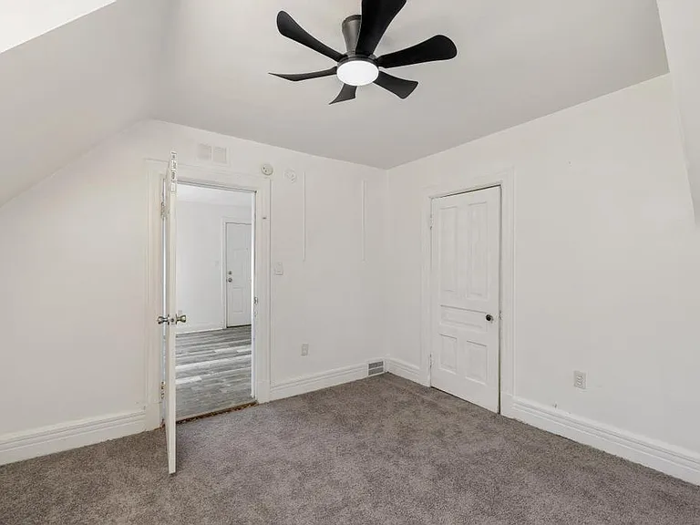 242 Crocker Blvd — Photo 15