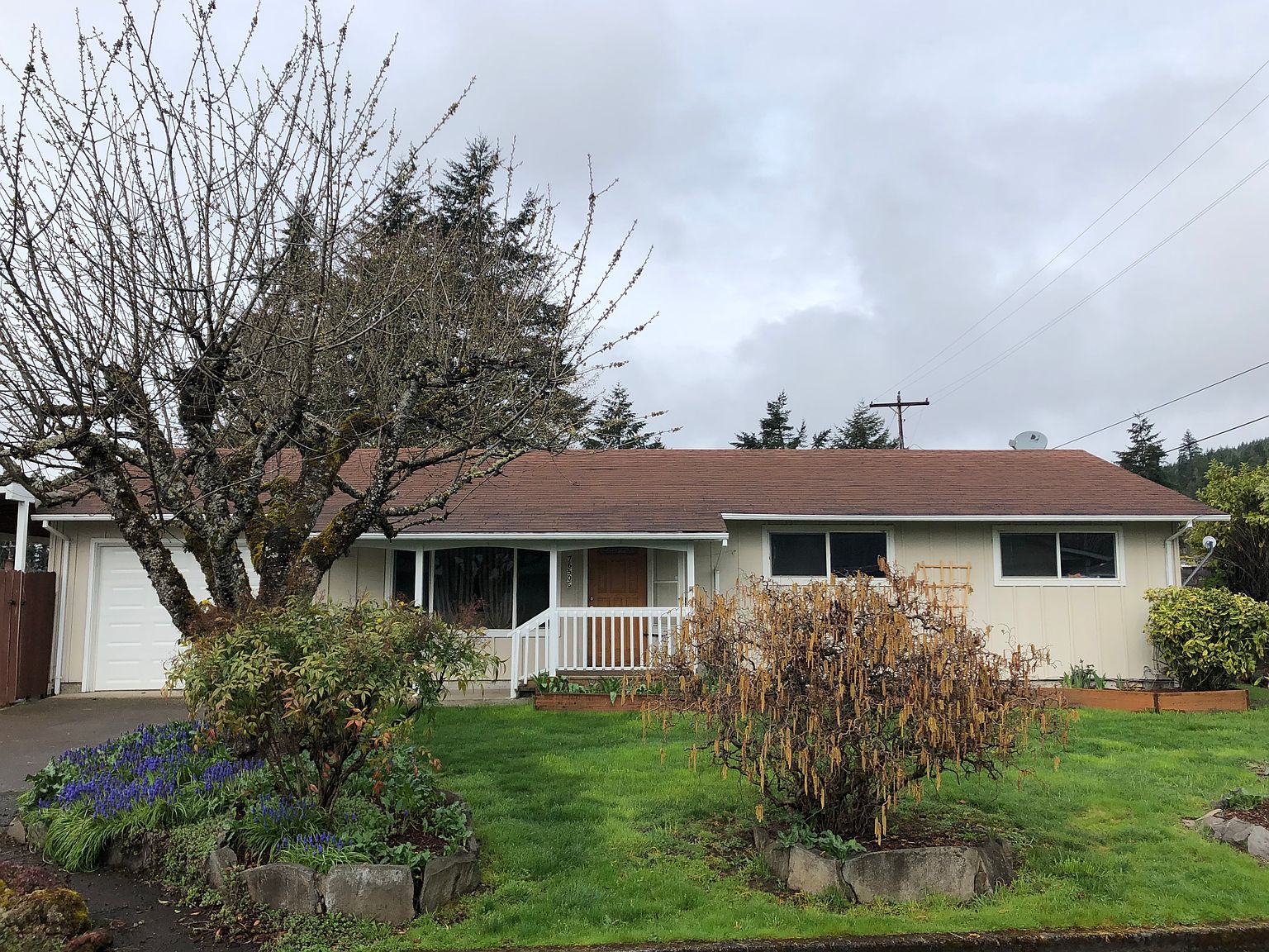 76506 Portal Dr, Oakridge, OR 97463 | Zillow