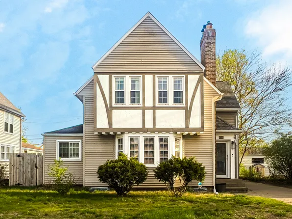 1340 E South St, South Bend, IN 46615