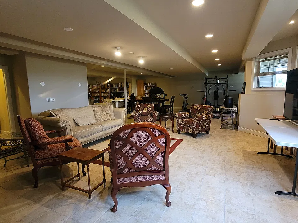 4104 Champion Rd