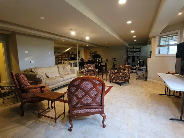 4104 Champion Rd, Naperville, IL 60564