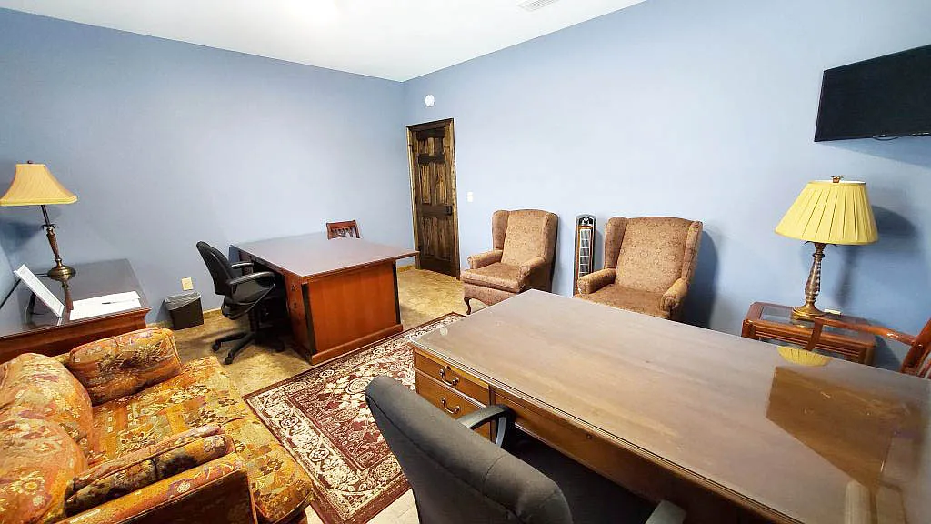 Studio, 225 sqft, $450 — Photo 2