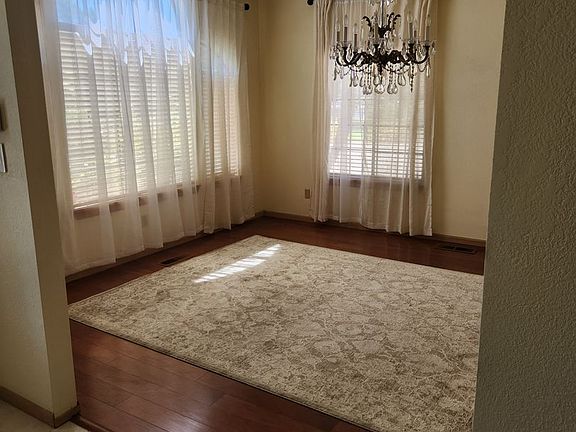 3rd image of 3714 W Woodside Ave
