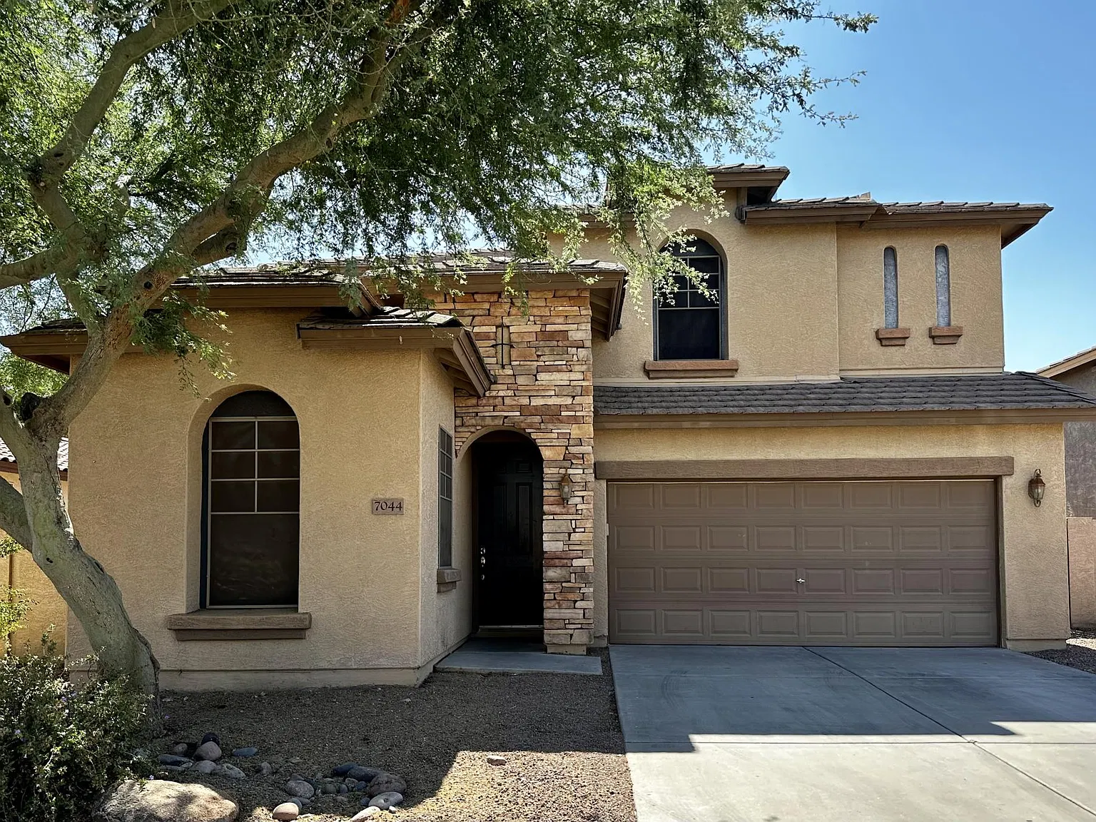 7044 S Bridal Vail Dr — Photo 1