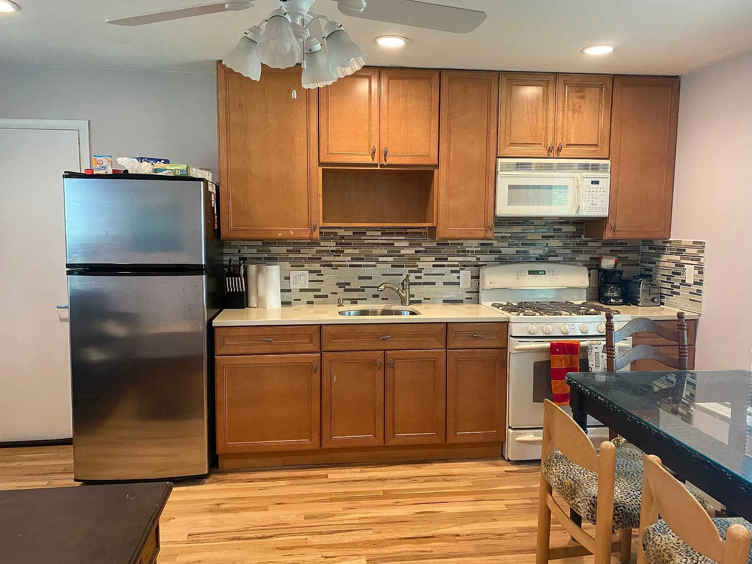 1 bed, 550 sqft, $2,000 — Photo 2