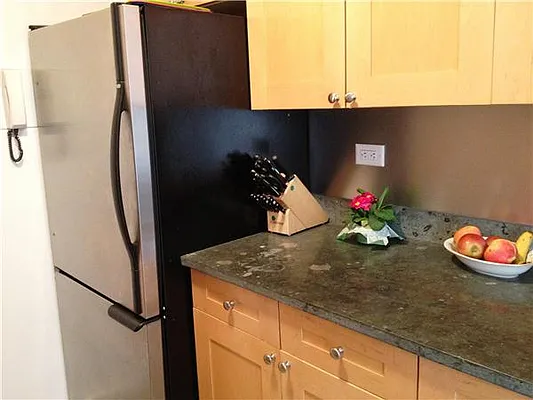 Rented by Time Equities Brokerage | media 14