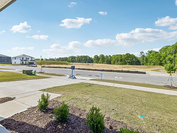 5th image of 336 Southland Dr
