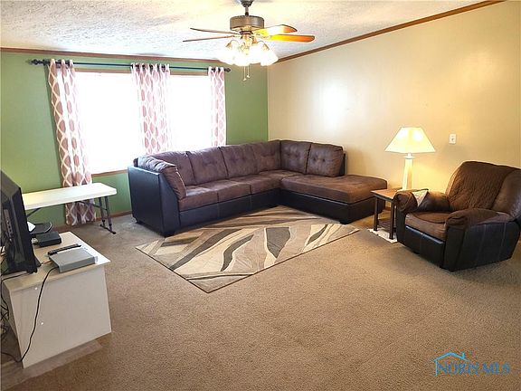 4th image of 1427 Inglewood Ave