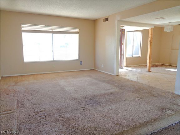 4th image of 2910 Boise St