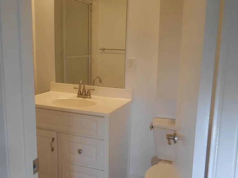 206 Bathroom space