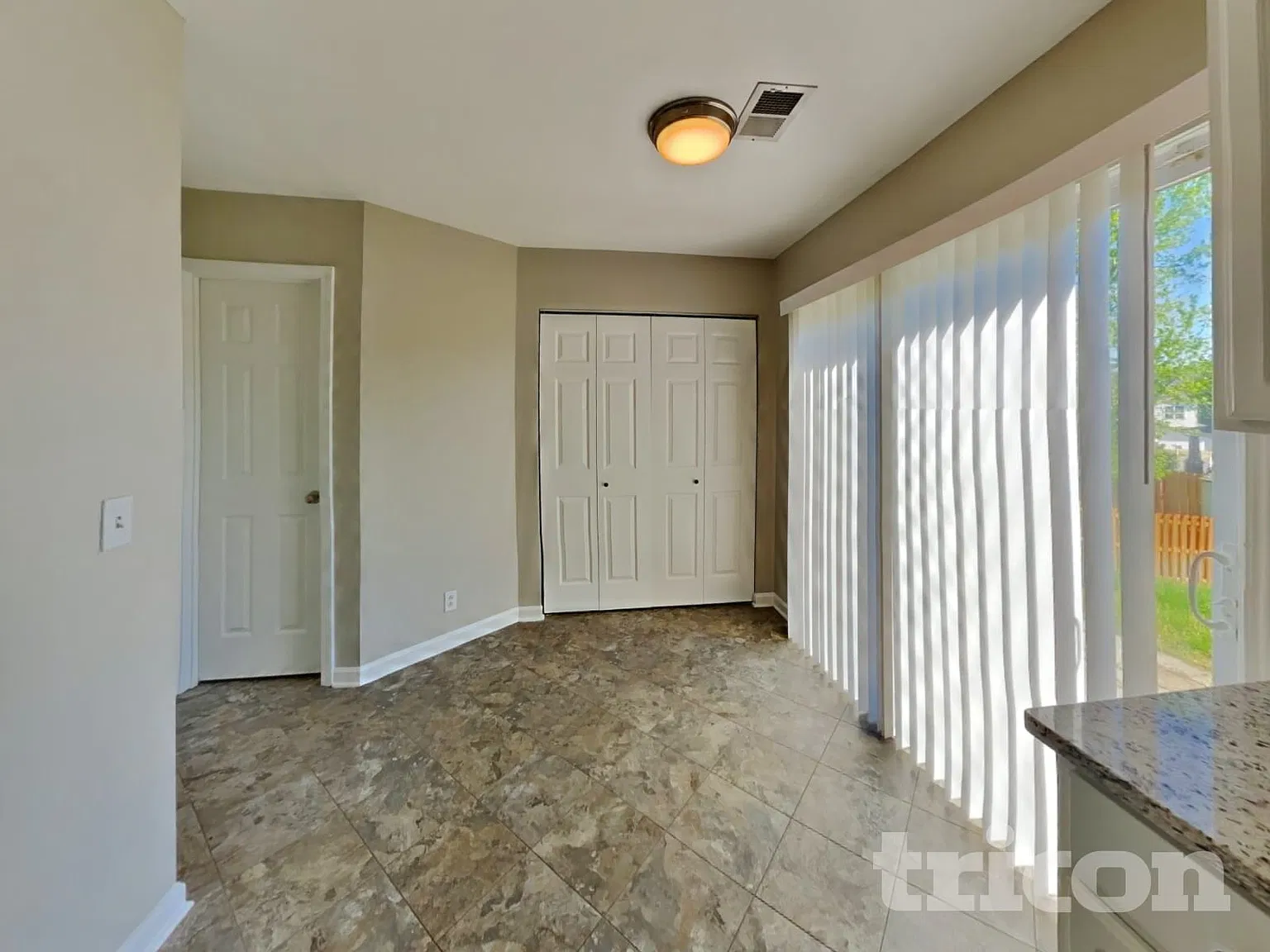 7008 Lexington Point Drive Nashville TN — Photo 4