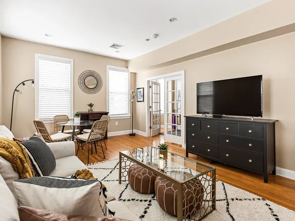 79 Bartlett St #2, Charlestown, MA 02129