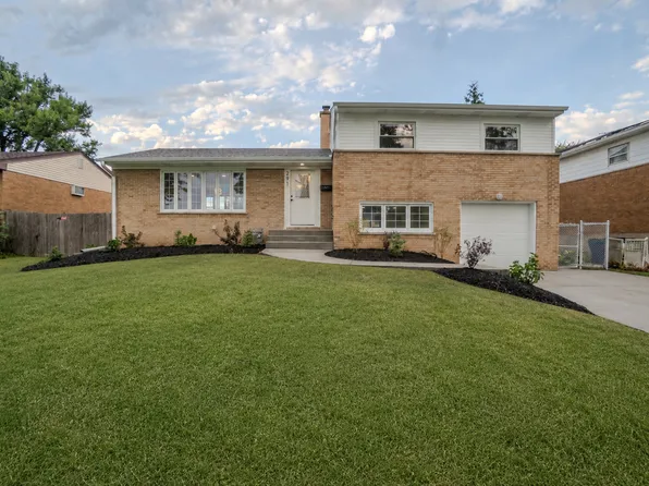 291 Division St, Melrose Park, IL 60160