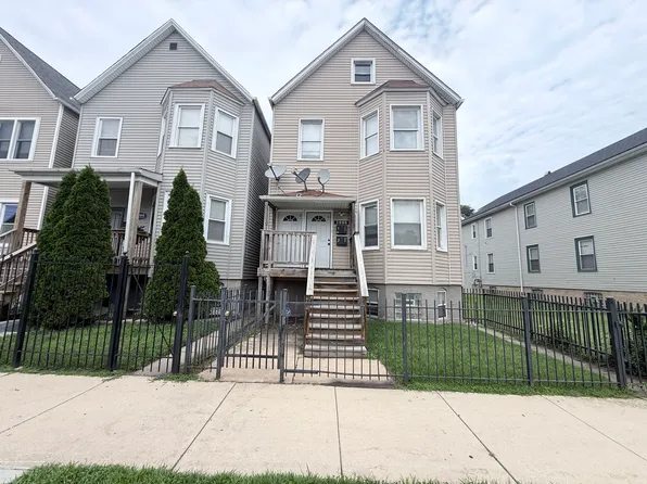 3008 E 81st St Unit 2, Chicago, IL 60617