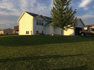 2139 Olde Country Cir, Appleton, WI 54130
