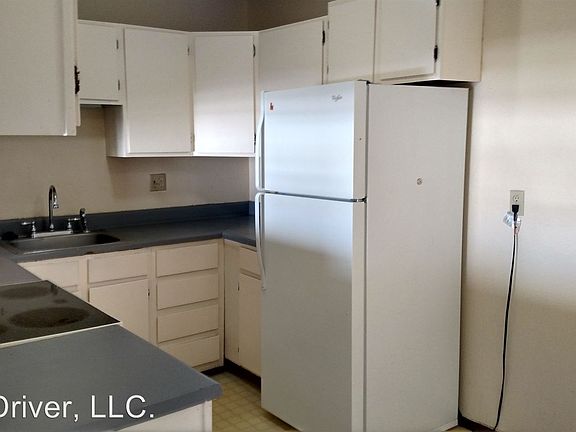2nd image of 1003 Church Ave APT H