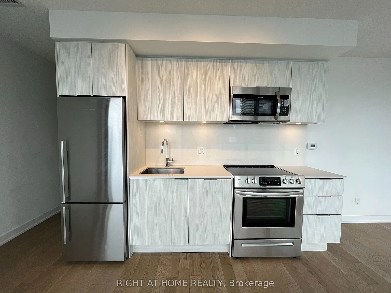 1 bed, $2,350 — Photo 4