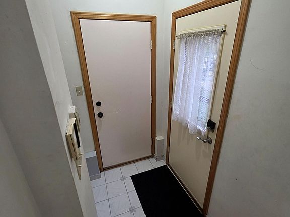 4th image of 75 Glenthorne Dr #Basement