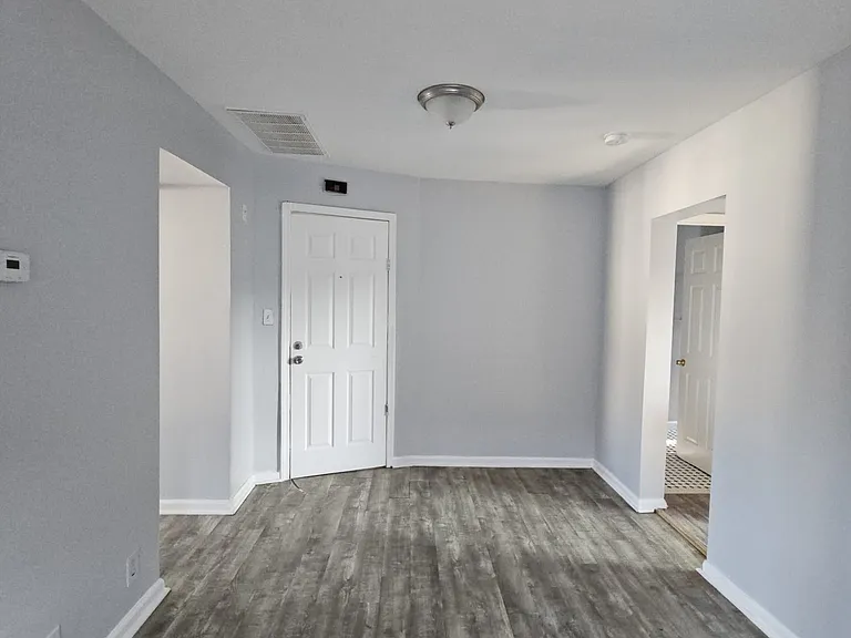 181 N 12th St #3 — Photo 10