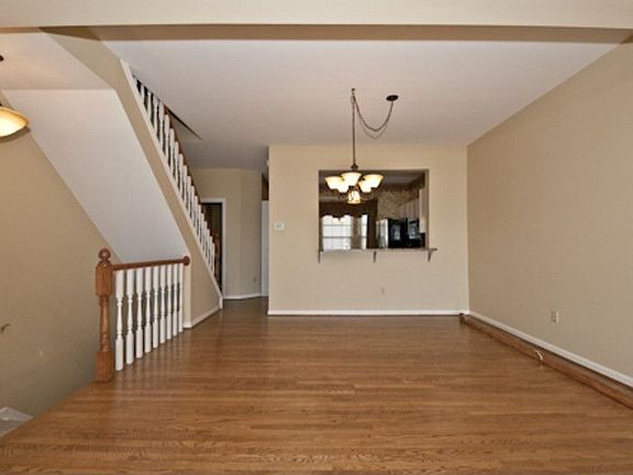 5th image of 2620 Morrow Pl