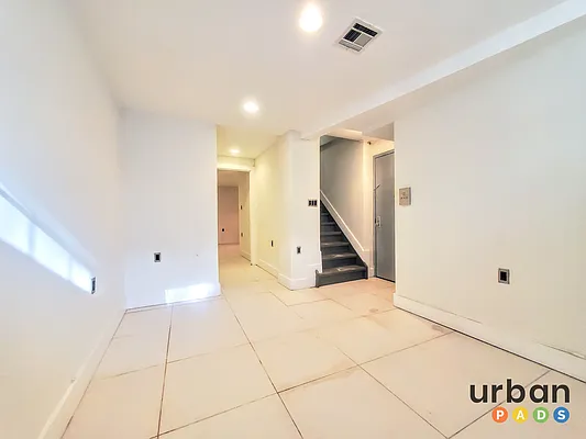 Rented by Urban Pads | media 9