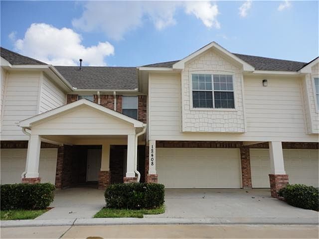 1st image of 12418 Sunlit Wood Way