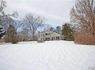 1161 W Leigh Dr, Charlottesville, VA 22901