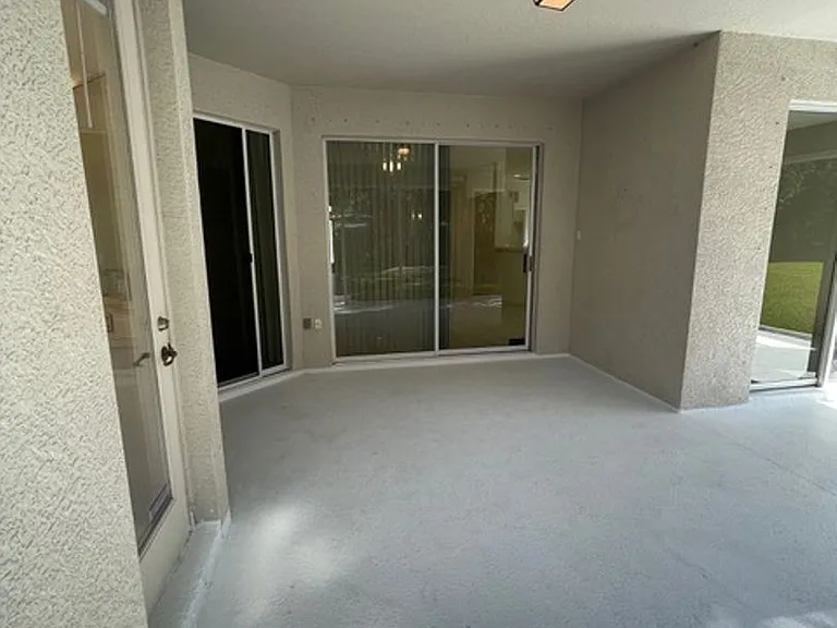 870 Greystone Ln — Photo 15