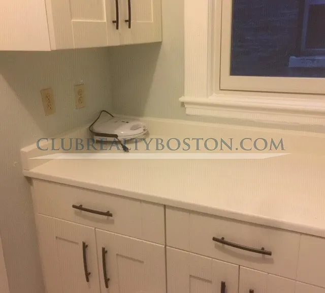 128 Glenville Ave #1 — Photo 5