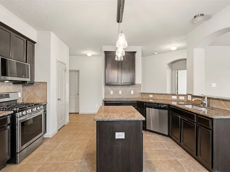 5907 Water Violet Ln — Photo 12